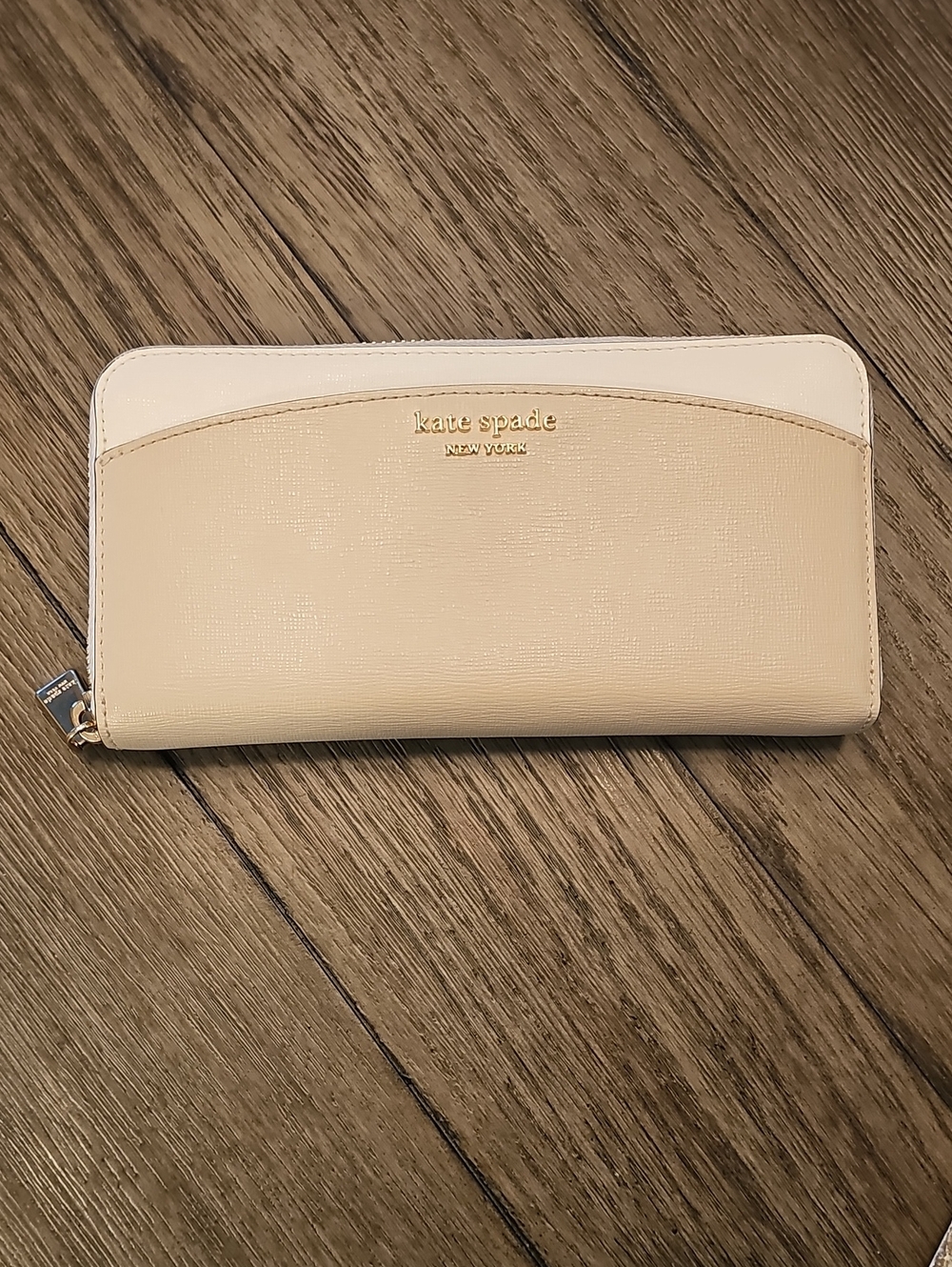 kate spade Two-Tone Cream and Ivory Zip Wallet